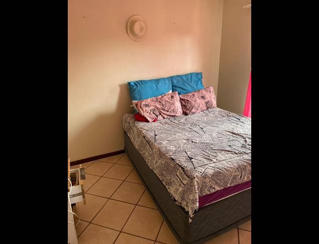 2 BEDROOM PROPERTY TO RENT IN DIE HOEWES